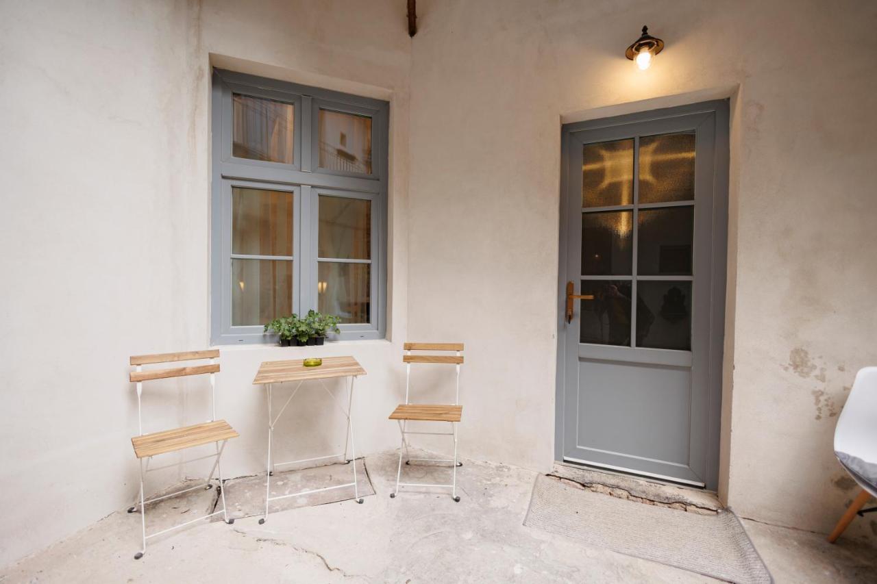 Jolie Flat In The Heart Of The City Timisoara Exterior foto